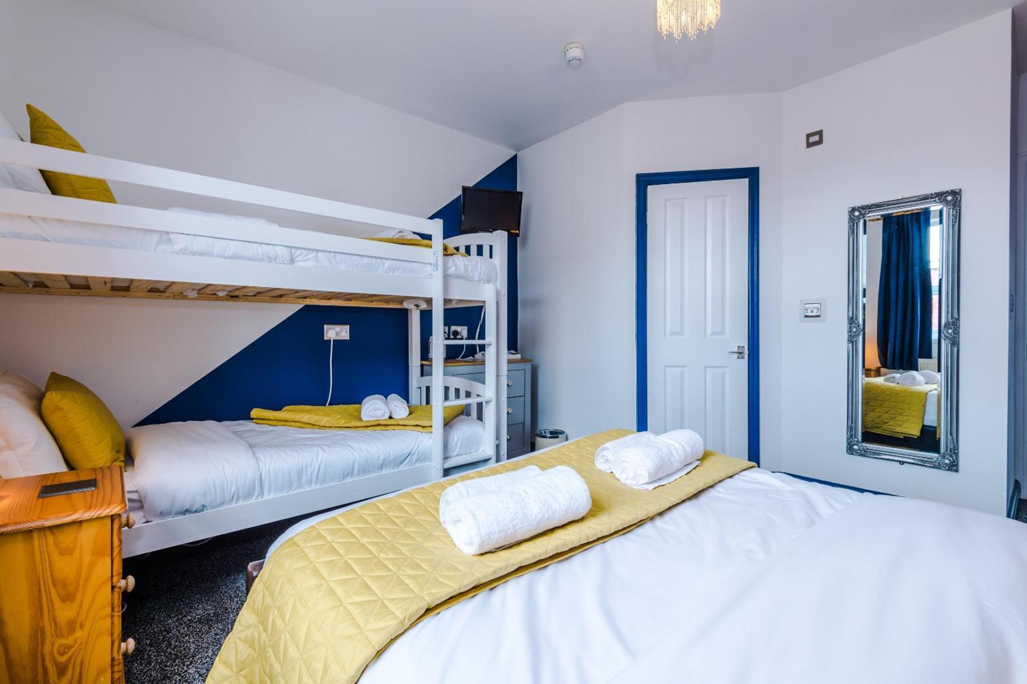 Pebbles Guest House Blackpool Oda fotoğraf
